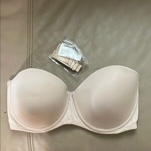 Elegant Strapless Cream Bra